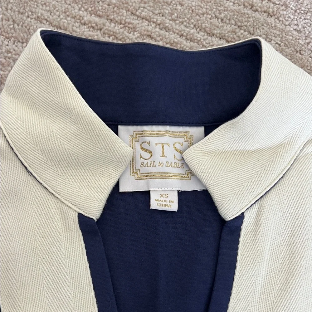 Sail to Sable Navy and Cream Tunic Top - Picture 2 of 2
